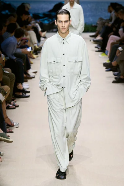 Look 56